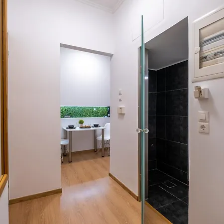 Apartment Acropolis One Road Up